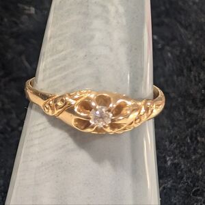 14k Gold Vintage Diamond Ring sz- 6 - EUC